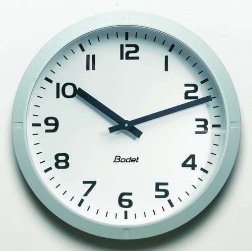 Аналоговые часы Bodet Profil 930 для помещения